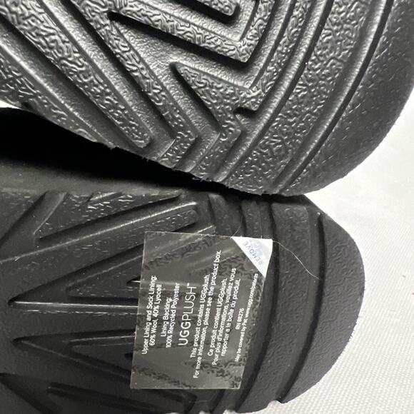 UGG Classic 1134991-BLK Boot Women's Black Suede Platform Ankle Bootie - Picture 11 of 11